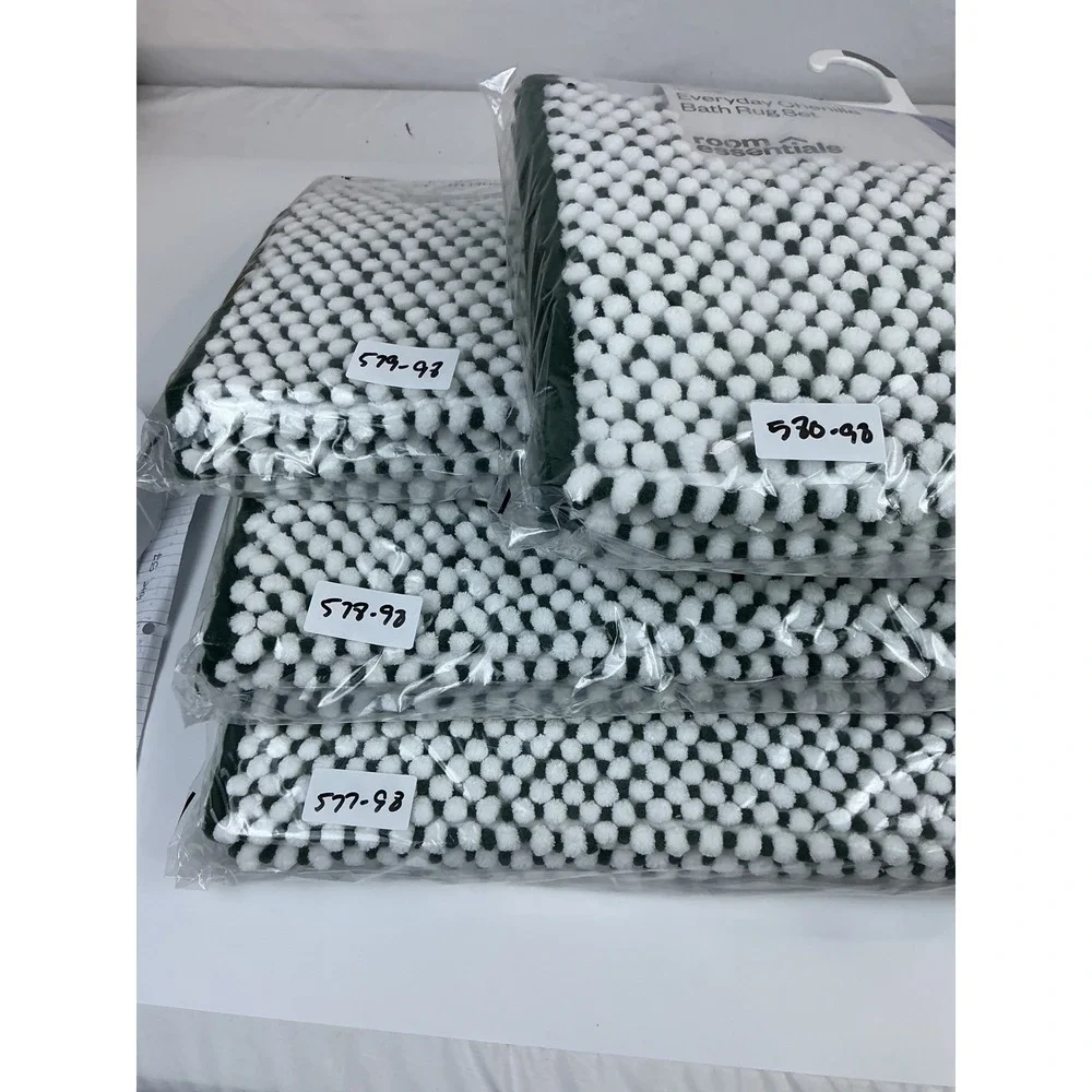 Room Essentials Everyday Chenille Bath Rug Set‎ 2 Piece Green White New